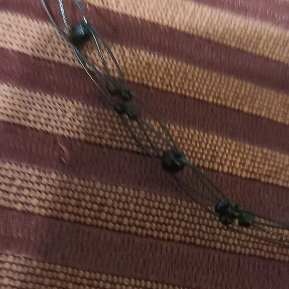 4 Black And Silver Toned Necklaces And 1 Bracelet - Picture 9 of 10